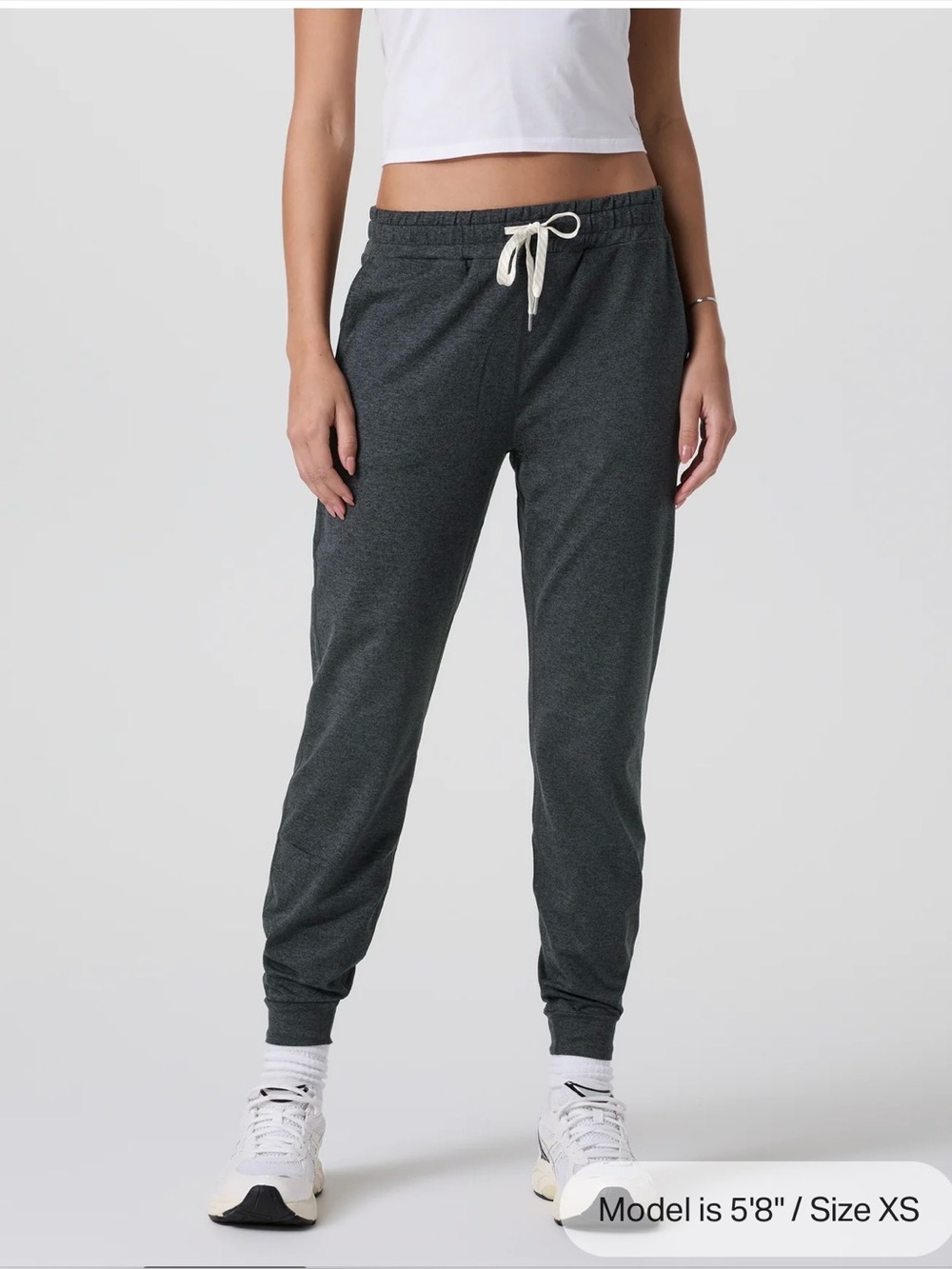 VUORI Women’s Performance Jogger Charcoal Heather Gray Size XL